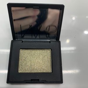 NWOT Never used NARS eyeshadow in colour Hellcat